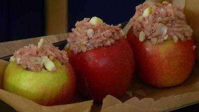 яблоки, фаршированные телятиной