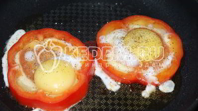 глазунья в перце