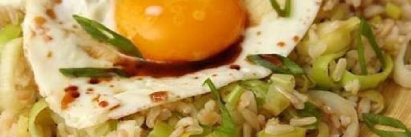 Классическая яичница на завтрак