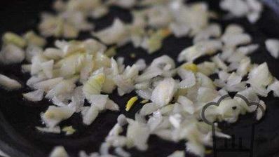 классическая яичница на завтрак