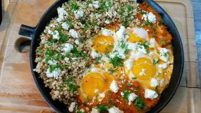 шакшука с киноа и брынзой