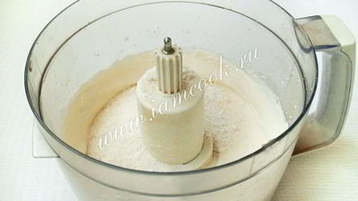 торт яичница с персиками и шоколадом