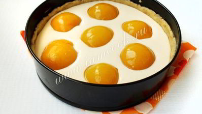 торт яичница с персиками и шоколадом