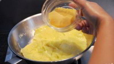яичница-болтунья с сыром