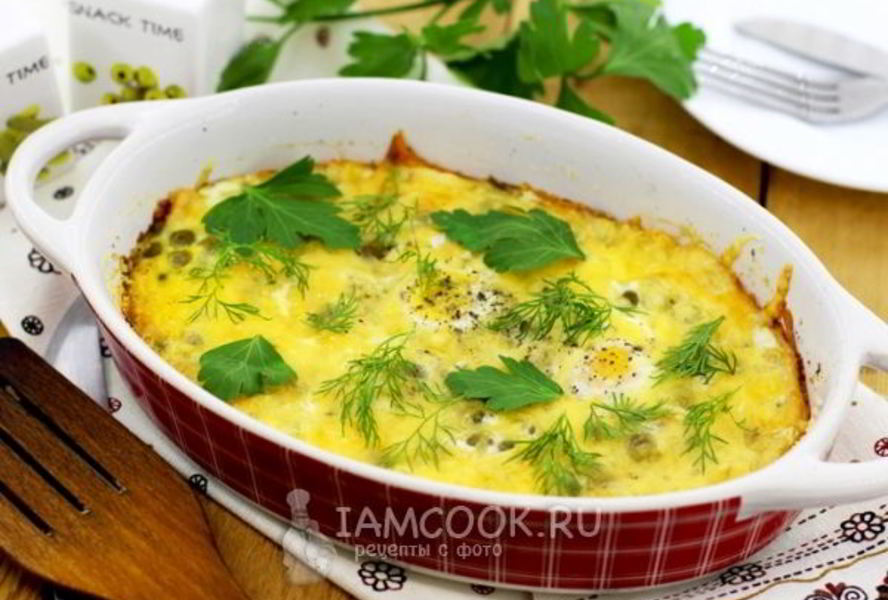 Яичница с беконом и сыром