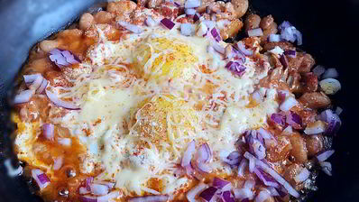 яичница с фасолью