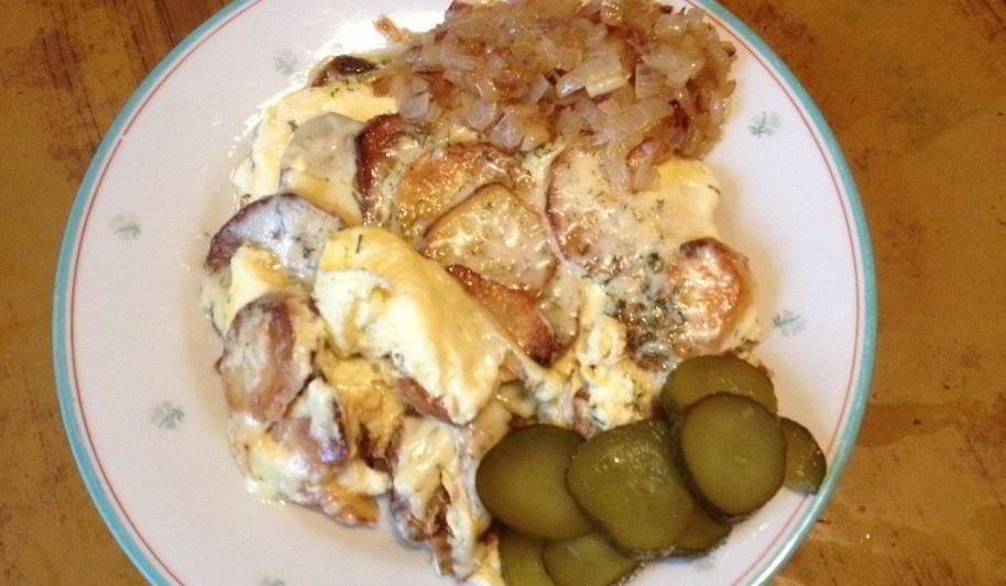 Рецепт яичницы с картофелем и сыром