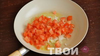 яичница с помидорами