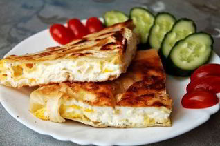 Яичница с сыром в лаваше