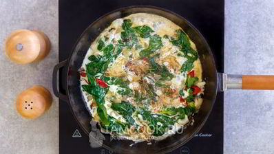 яичница со шпинатом