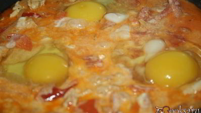 яичница со сметаной