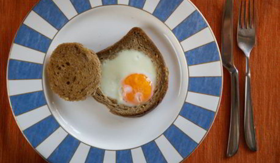 Рецепт яичницы в иллюминаторе