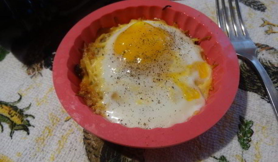 Рецепт запечённой глазуньи с вялеными томатами