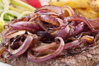 Закуска из маринованного лука к мясу