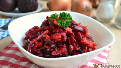закуска из свеклы с овощами и черной фасолью