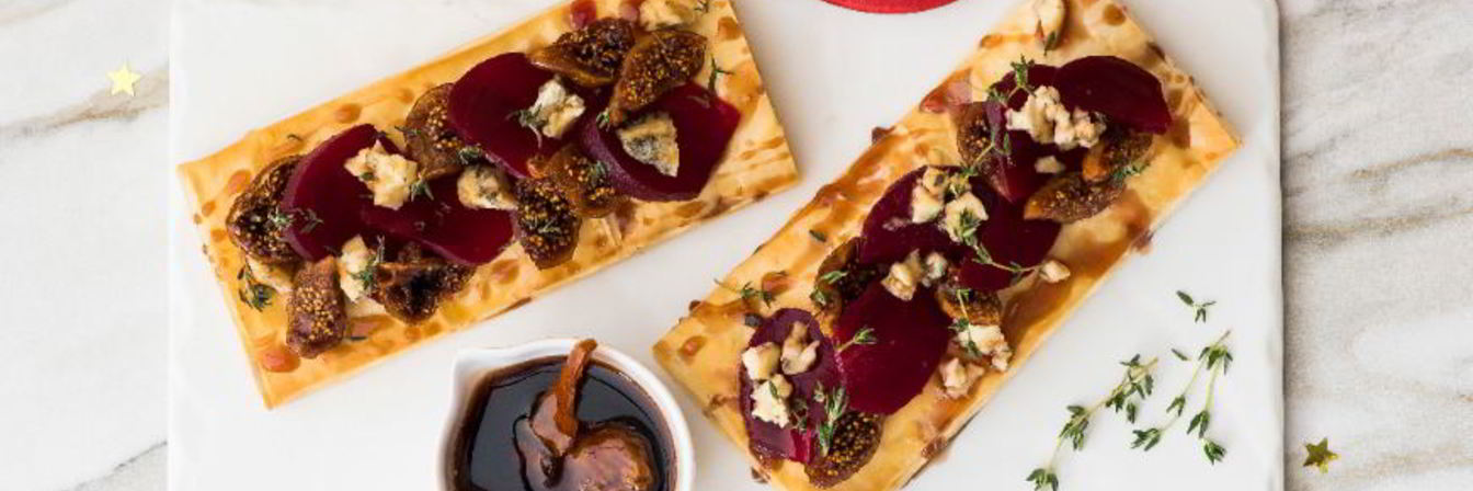 Закуска из теста фило, свеклы и инжира