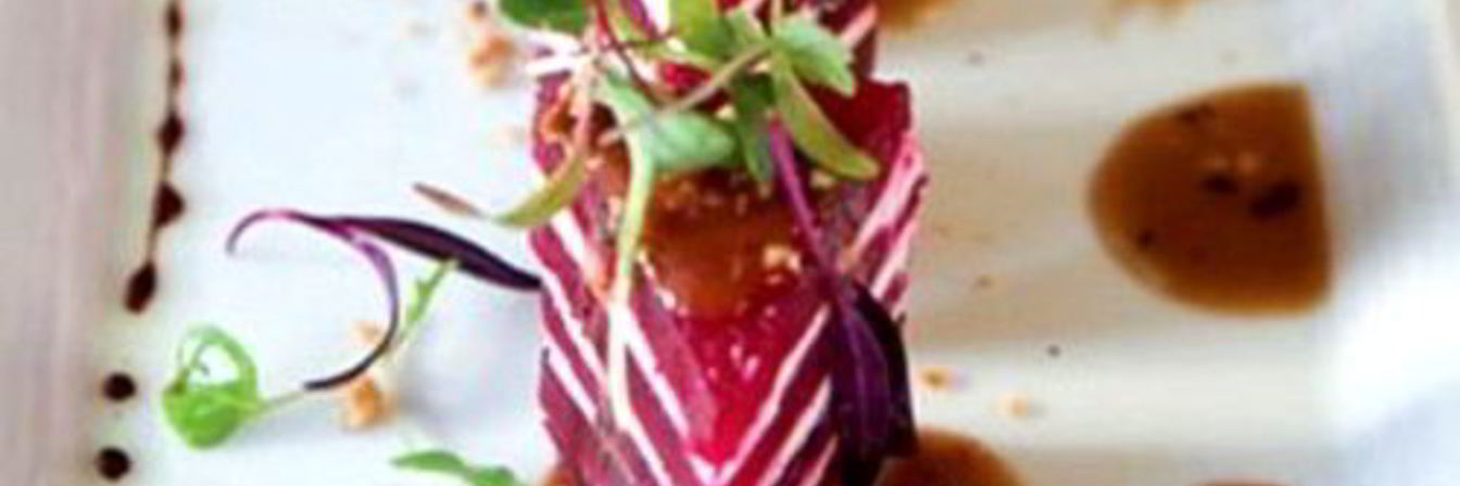 Закуска новогодняя из свеклы и сыра