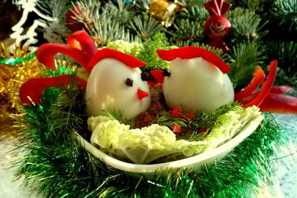 Закуска Петушки из яиц