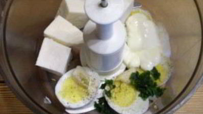 закуска с сыром и чесноком