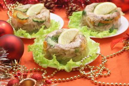 Заливное из курицы Новогоднее