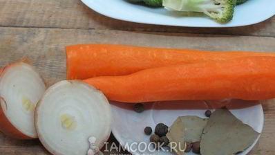 заливное из курицы с брокколи