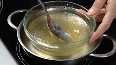 заливное из курицы со сливами