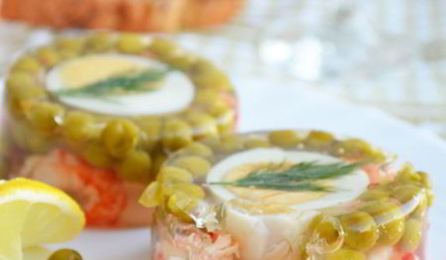 Рецепт заливного с яйцом и креветками