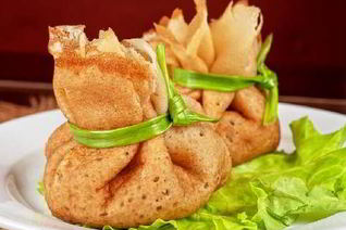 Блинные мешочки с жюльеном