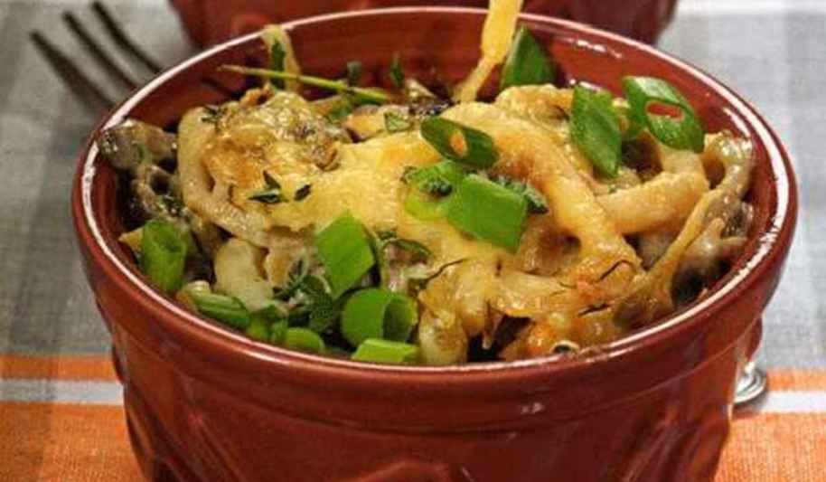 Рецепт грибного жульена с кальмарами в духовке