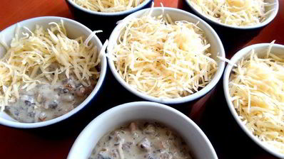 сливочный жульен с ветчиной и грибами