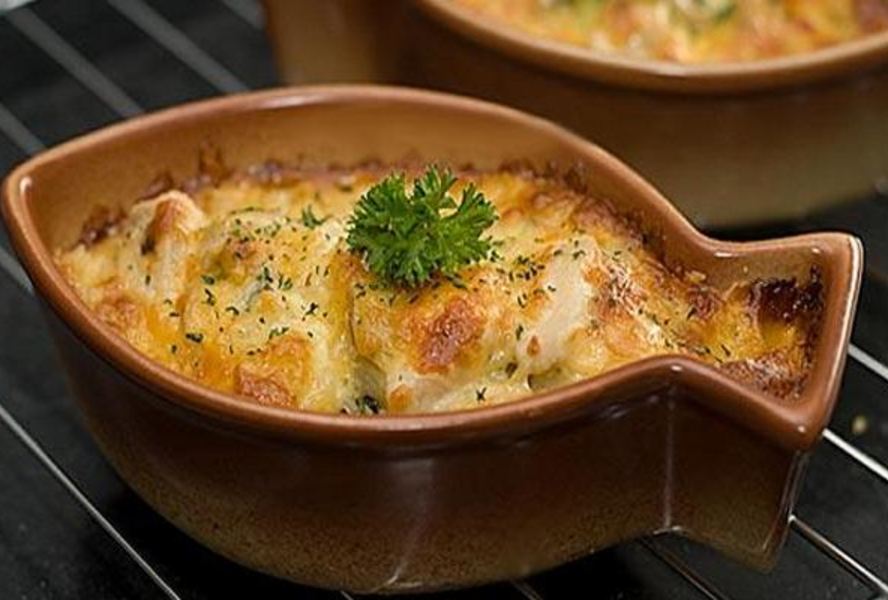 Жульен из кальмаров с шампиньонами