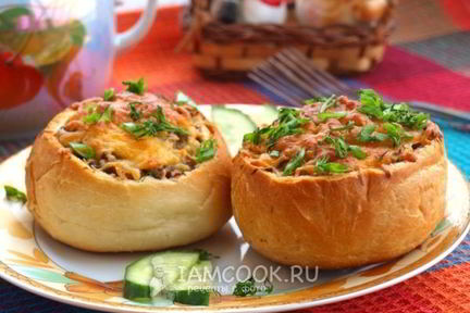 Жульен из шампиньонов в булочке