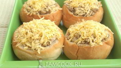 жульен из шампиньонов в булочке
