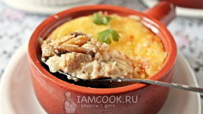 жульен с курицей и грибами в горшочках