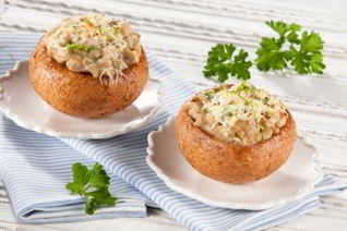 Жульен с мясным фаршем в булочках