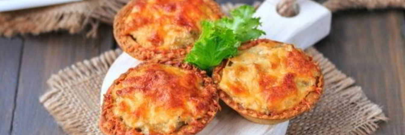 Жульен в тарталетках с грибами и сыром