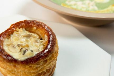 Жюльен из грибов в волованах