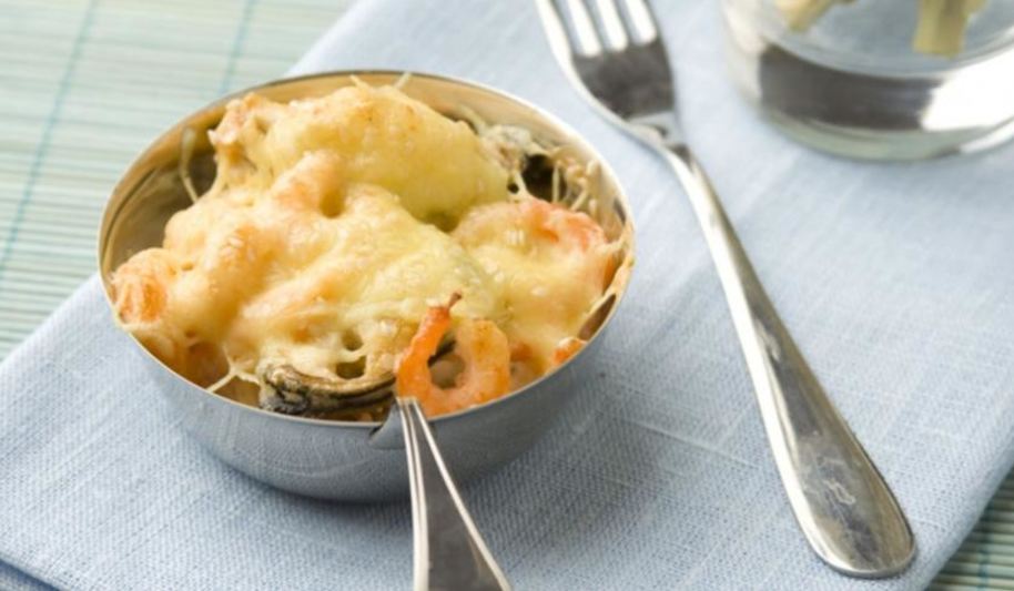 Рецепт жюльена из креветок и мидий на спарже