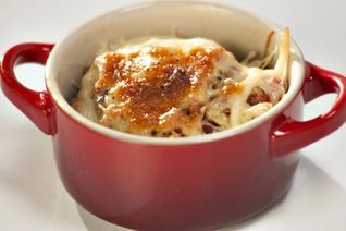 Жюльен с беконом и грибами