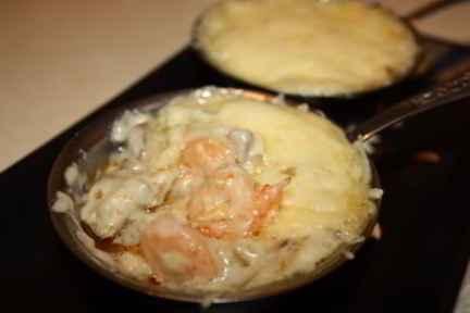 Жюльен с мидиями и креветками