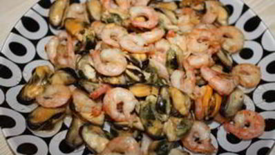 жюльен с мидиями и креветками