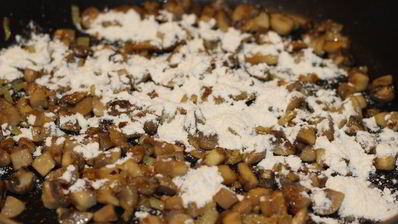 жюльен в корзиночках из куриного филе