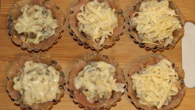 жюльен в корзиночках из куриного филе